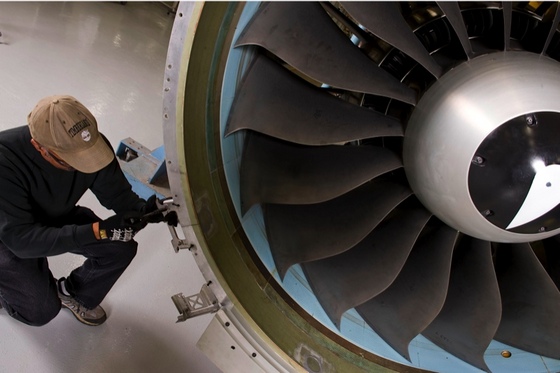 purepower_pw1000g_engine_east_hartford_7_800-thumb-560x373jpg