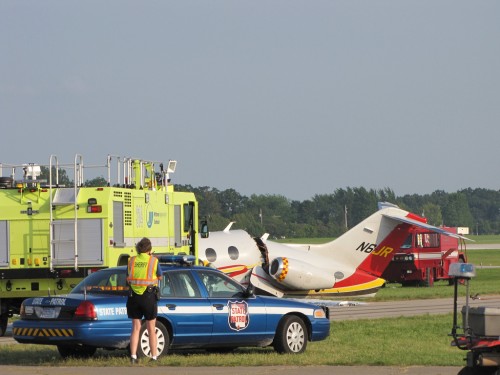 Acidente Oshkosh N6JR Raytheon 390 Premier