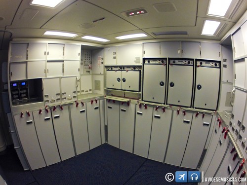 Galley da classe econômica