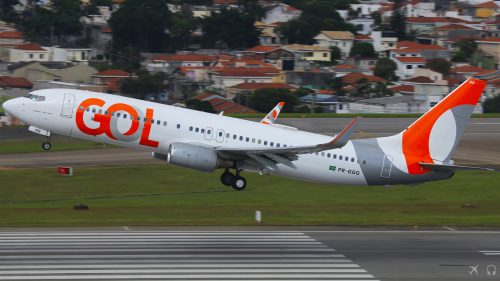 Alinhado com o pilar ESG da companhia que visa neutralizar suas emissões até 2050, a unidade de negócio da companhia especializada em Manutenção, GOL Aerotech, implantou o FLEETCYCLE®, ferramenta desenvolvida pela EmpowerMX que permite o uso de tablets em todo o processo de manutenção nos hangares, diminuindo o consumo de papel e o tempo gasto em cada serviço, além de facilitar o planejamento e registro das ações de manutenção.