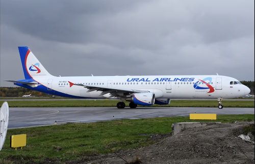 A Comissão União Europeia (UE) planeja proibir a venda de aeronaves, peças de reposição e outros equipamentos relacionados às companhias aéreas russas, como parte das sanções a serem impostas em meio à invasão da Ucrânia pela Rússia. 
