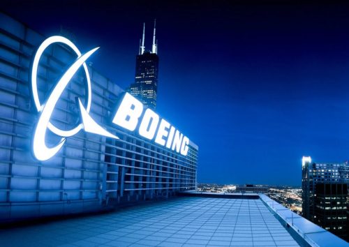 Depois de anunciar a suspensão de todo suporte às companhias aéreas russas,  a Boeing está comprometendo US$2 milhões em ajuda humanitária à Ucrânia.
