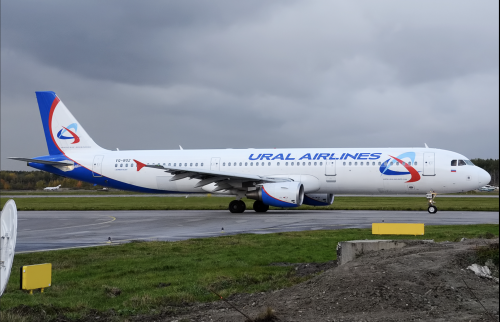 O Ministério dos Transportes da Federação Russa tem discutido com as maiores companhias aéreas do país sobre a potencial nacionalização de todas as aeronaves Airbus e Boeing para serem devolvidas a arrendadores estrangeiros como parte das sanções ocidentais.  

