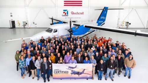 A Textron Aviation Inc, representada com exclusividade no Brasil pela TAM Aviação Executiva, recebeu a certificação pela Federal Aviation Administration (FAA) do Cessna SkyCourier. A linha de produção da aeronave está em andamento e o primeiro modelo deve ser entregue em breve para a FedEx Express.
