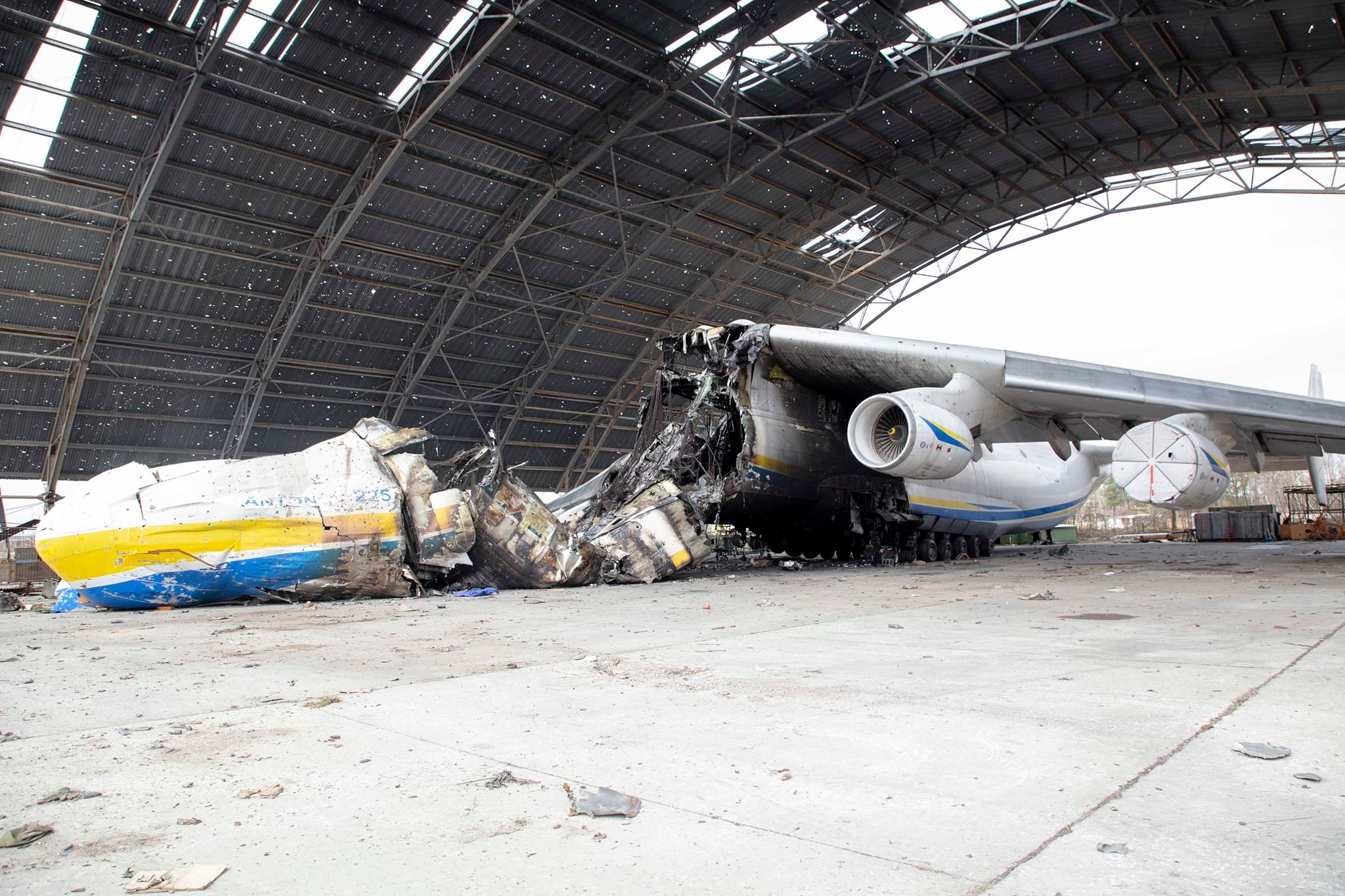 destruição do Antonov AN-225.