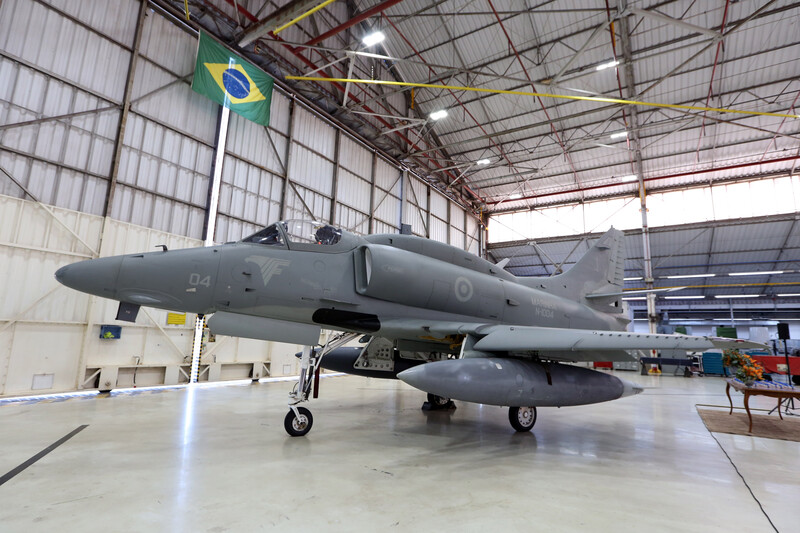 AF-1B modernizado à marinha
