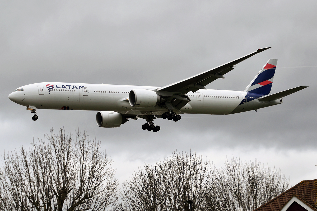 Os voos da LATAM para Roma são realizados com o Boeing 777-300ER